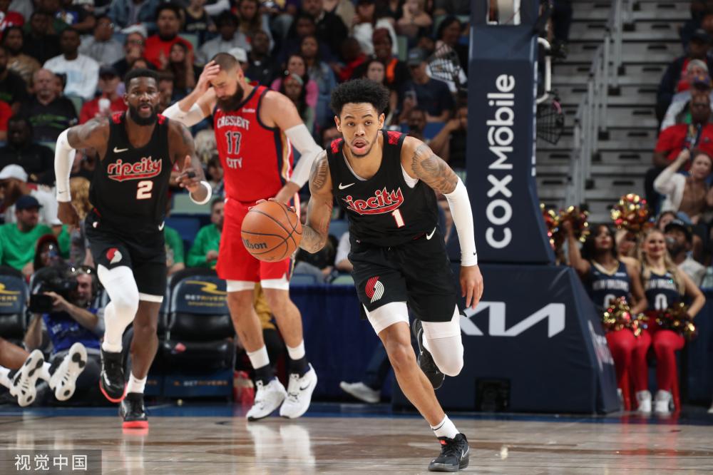 事的一匹黑 事的一匹黑